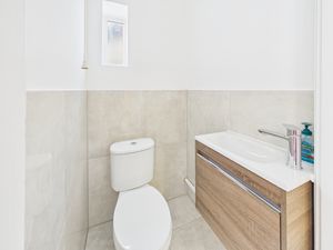 SEPARATE WC- click for photo gallery